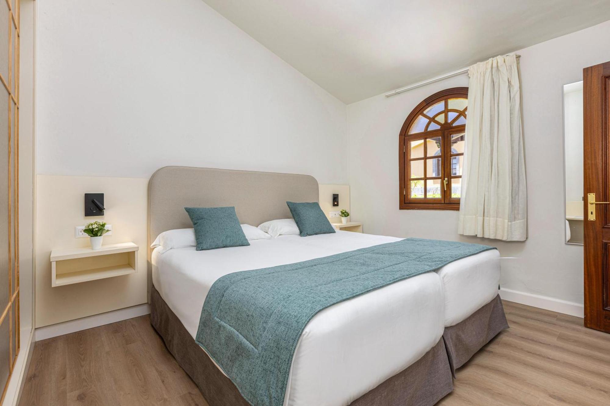 One-Bedroom Bungalow