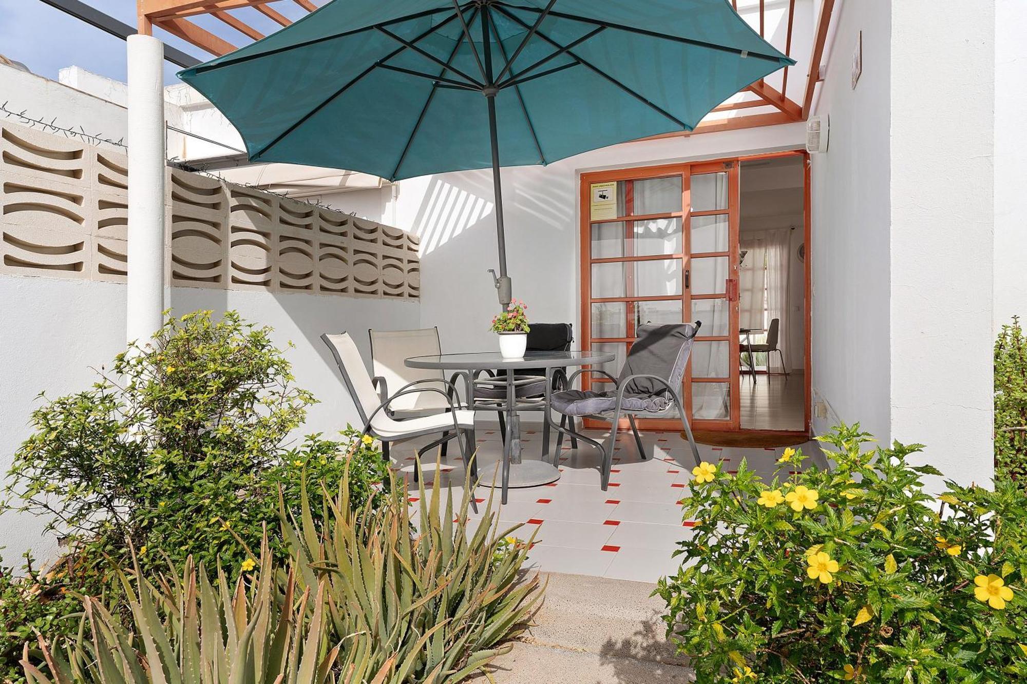 One-Bedroom Apartment Garden View