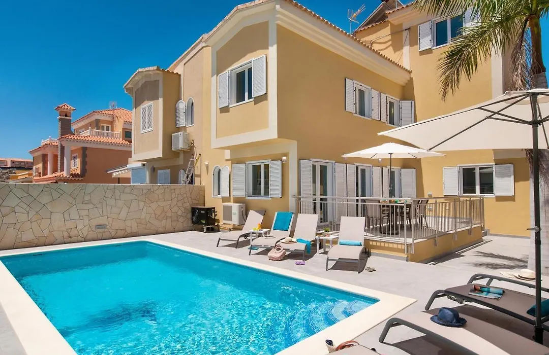 Curie With Pool By Villagrancanaria-1