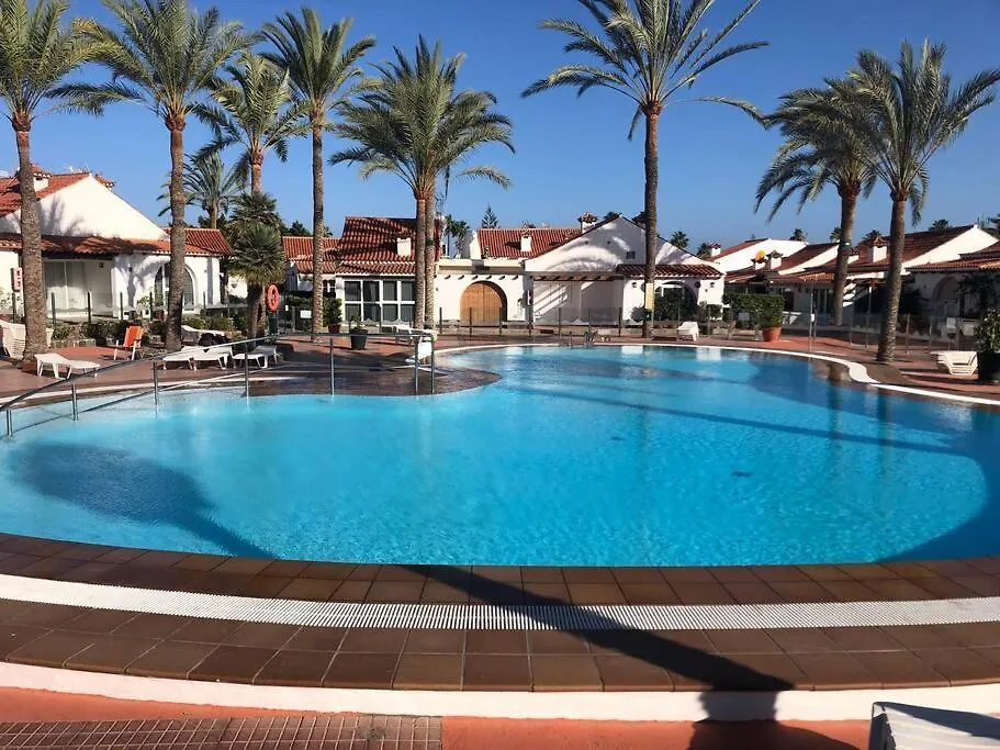 Precioso Bungalow En Complejo Con Piscina-1