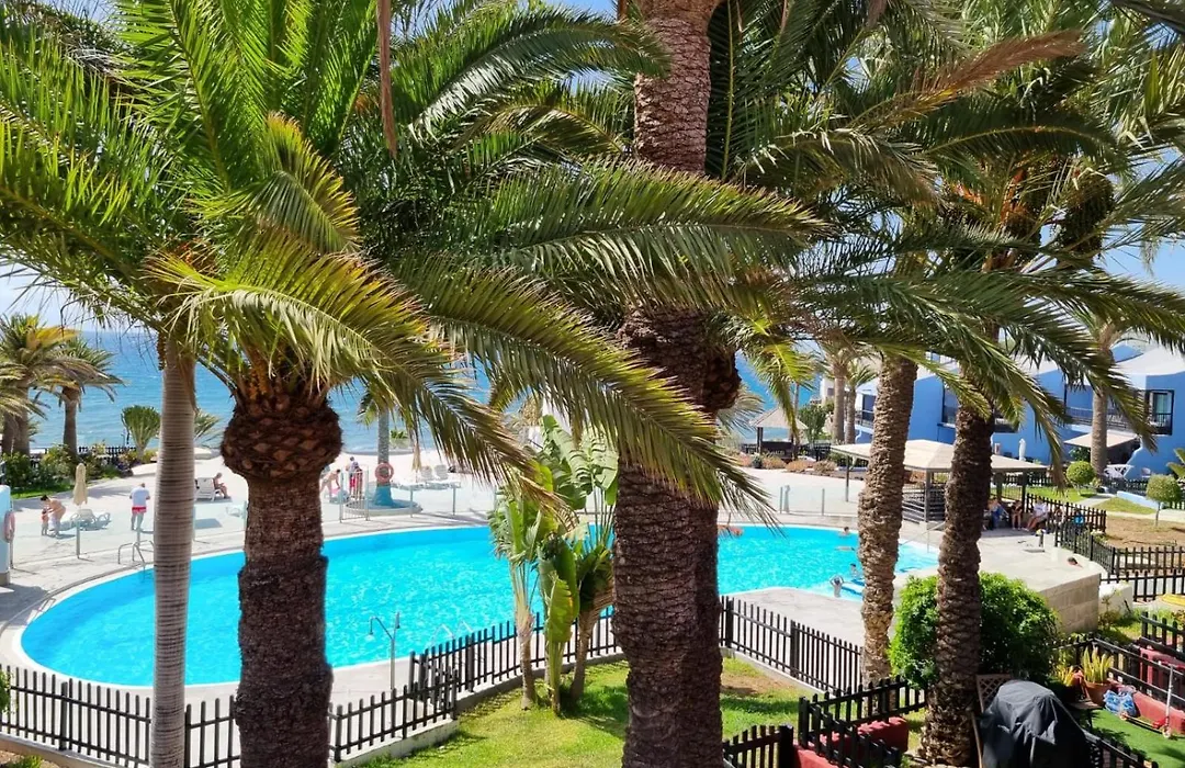 Top 2 Sun Club Bungalow Terraza-1