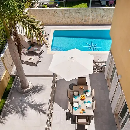 Curie With Pool By Villagrancanaria-3