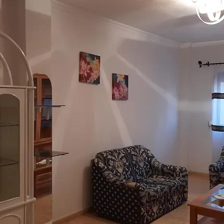 Comfortable Big House In A Peacefull Zone-3