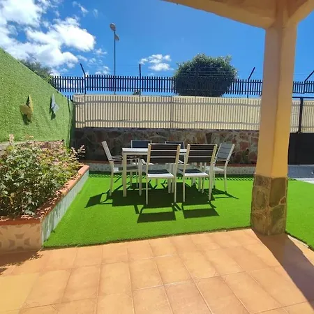 Bungalow Santa Fe En Playa Del Ingles-3