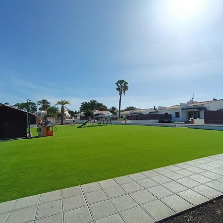 Sunny Bungalow With Garden #1-3