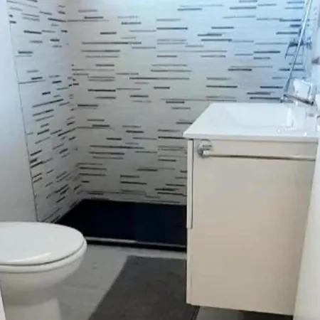 Apartment - Sleeps 2 3 - Pool - Beach-3