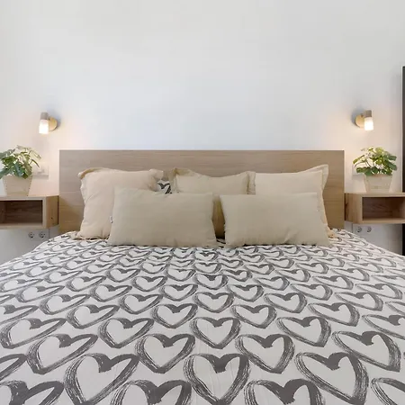 Casa Luna Kingbed And Jacuzzi-3